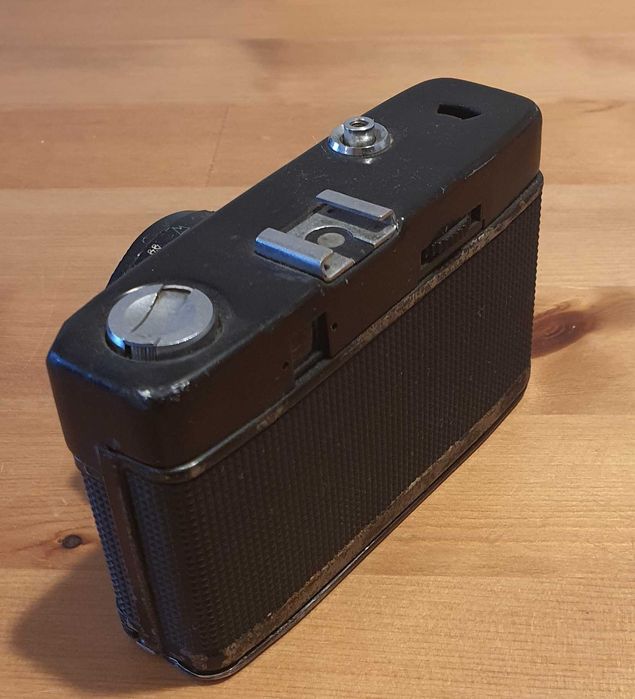 Câmara fotográfica Halina 35-600 de 1982