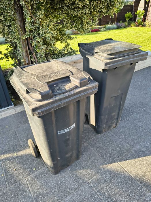 Kosz na śmieci czarny 120L