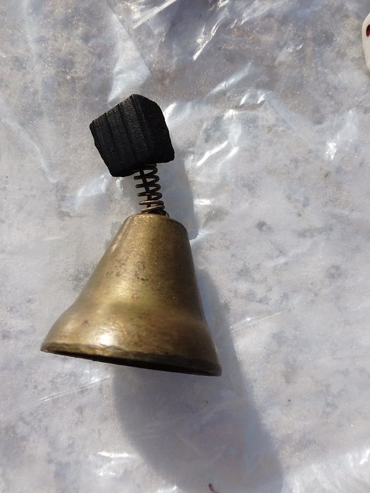 Колокольчик бронзовый рыбацкий