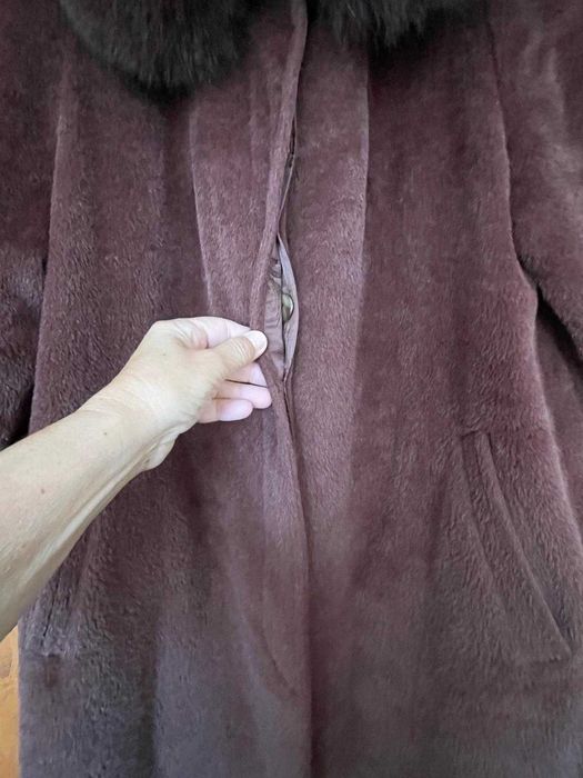 Casaco Longo de Luxo em Baby Llama com Gola de raposa