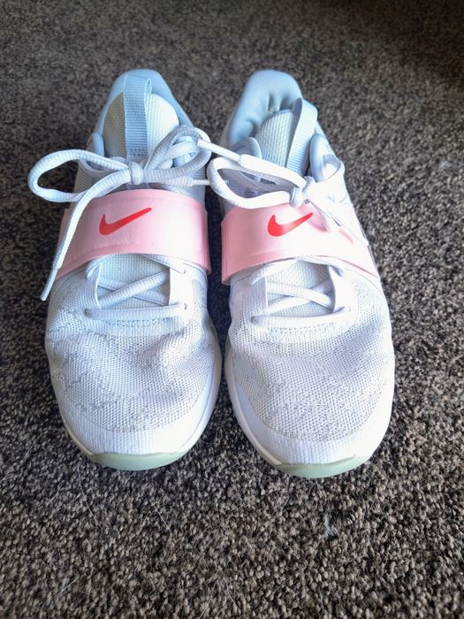 Nike damskie buty treningowe 38