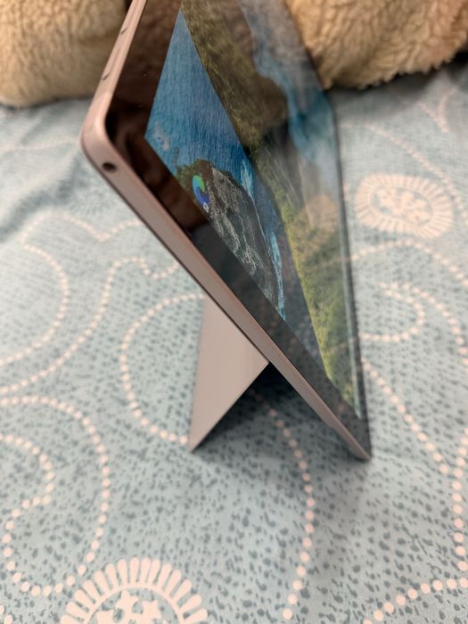 Microsoft surface pro 7 12.3” i5 8gb 128ssd