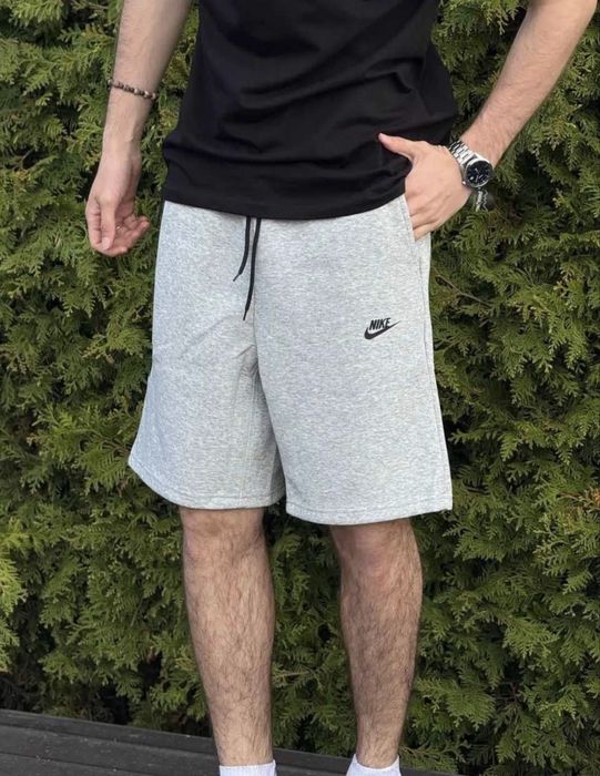 В наявності!!!                                     Шорти Nike Tech Fleece