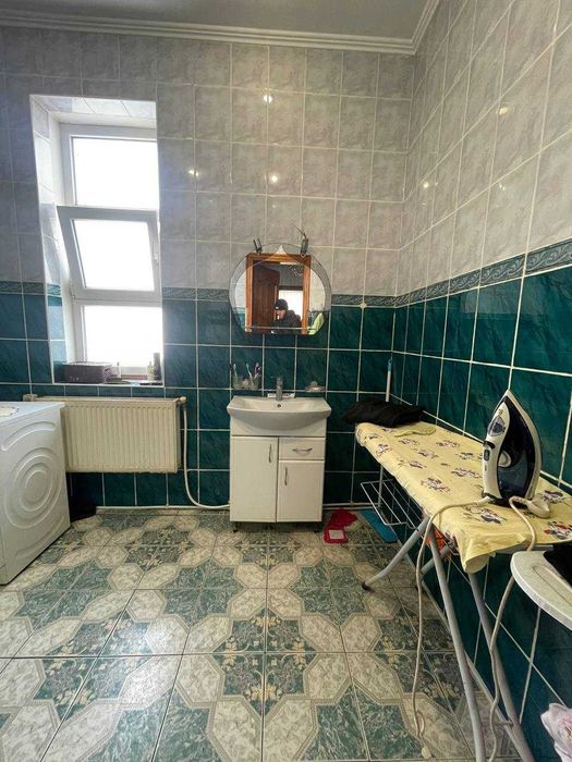 Продаж цегляного Будинку :Вул Новознесенська