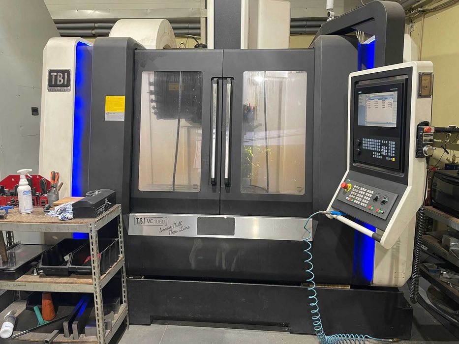 Centrum obróbcze CNC TBI VC 1060 Smart Mill New Line | Siemens 828D | 1000×600×650 mm | SK40