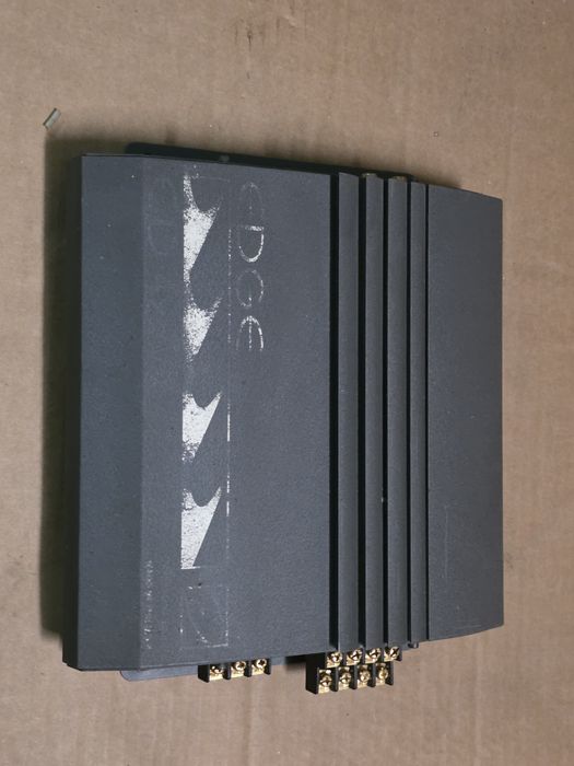 Wzmacniacz samochodowy 4 kanały EDGE ED-425.