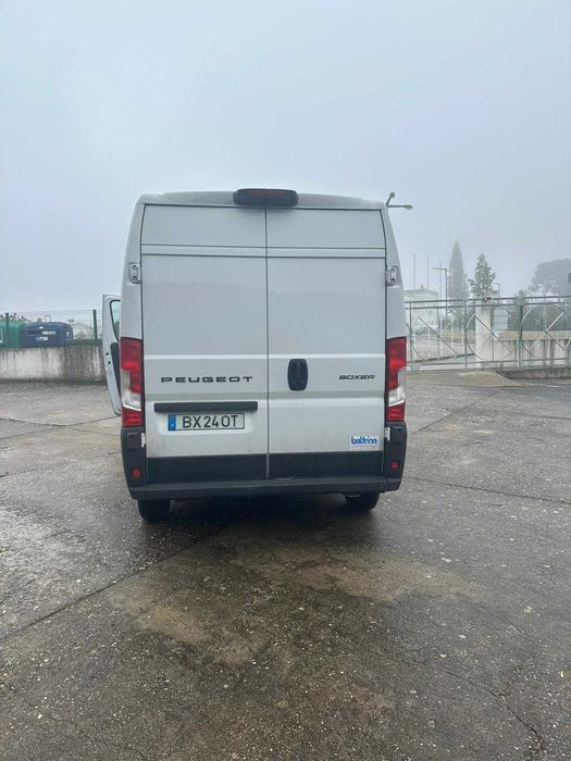 Peugeot (refrigeração até 0 graus) BOXER FURGÃO 335 2.2BHDI 180CV EAT8