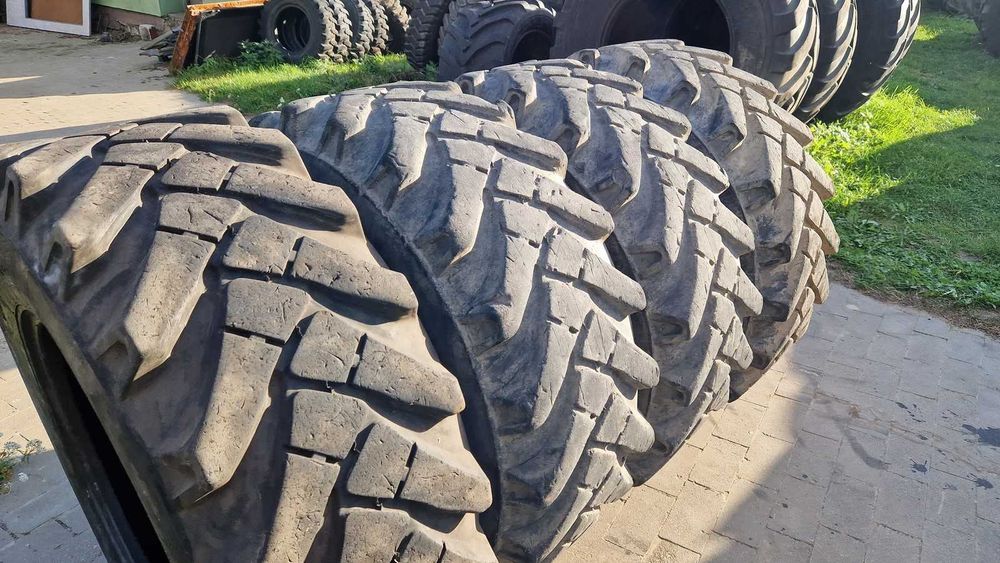 12.5-20 12.5/80-20 340/80-20 335/80r20 Solideal Camso 12PR 60%
