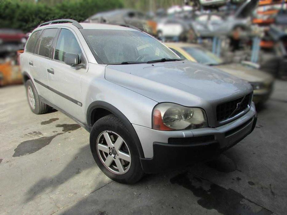 Volvo XC90 2.4D5 de 2004 - Peças Usadas