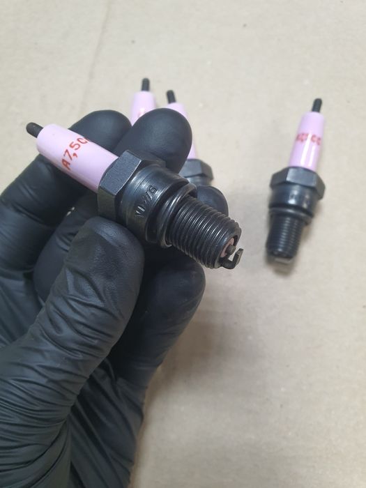 Нові свічі, свечи А7.5СС, для двигунів Узам, Москвич