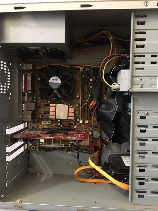 Комьютер двух ядерный ,E2200-2x2.20GHz,DDR2 2Gb,Radeon HD3650 512mb