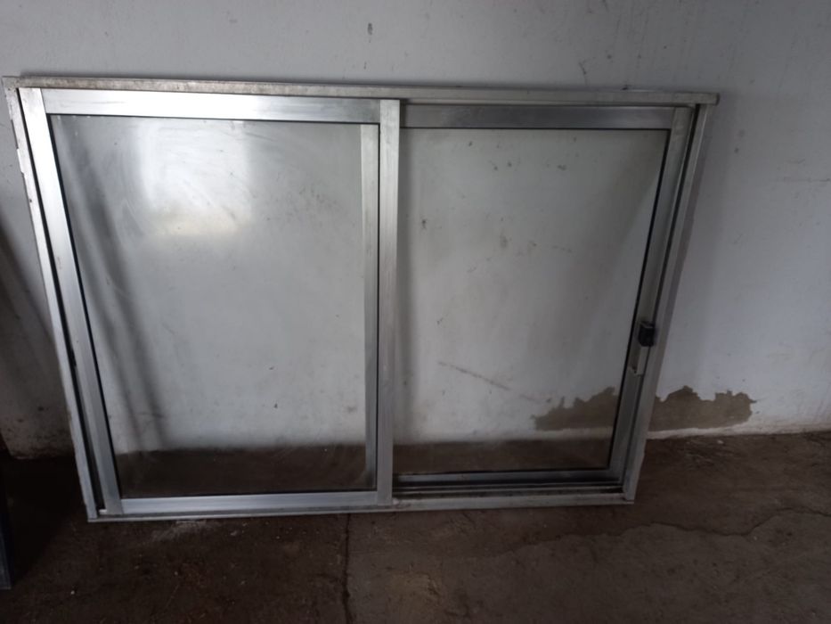 Janelas de Alumínio usadas