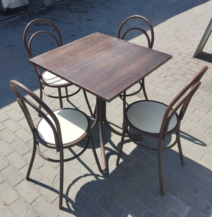 3 Conjunto mesas + cadeiras - LIQUIDAÇÃO