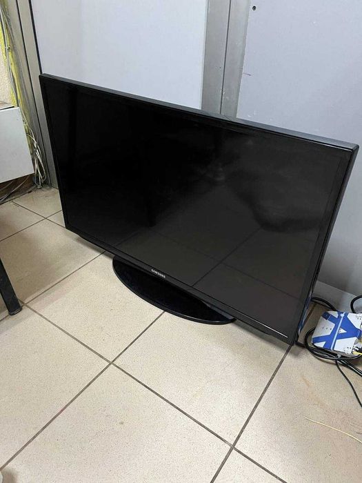 Телевізор Samsung UE32H5303AK