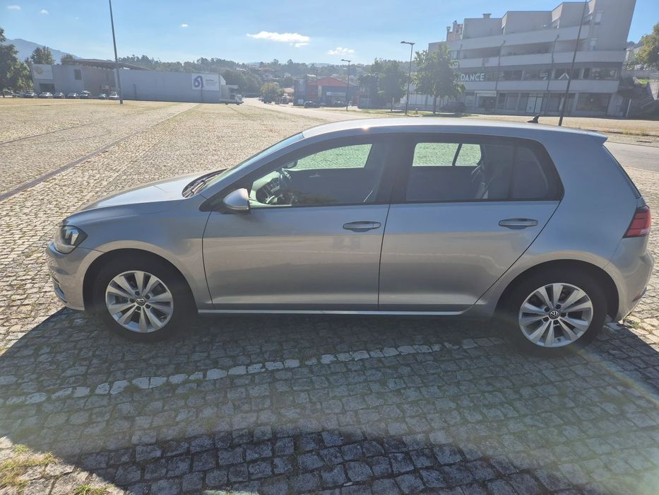 VW Golf 1.0 TSI Confortline
