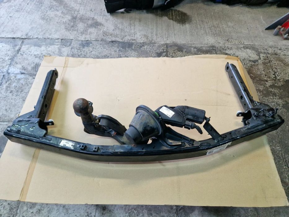 HAK HOLOWNICZY AUDI A4 B9 8W0.959.245 8W0800491