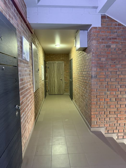 Продам 2к квартиру, ЖК Березинский возле Каравана (ваучер)