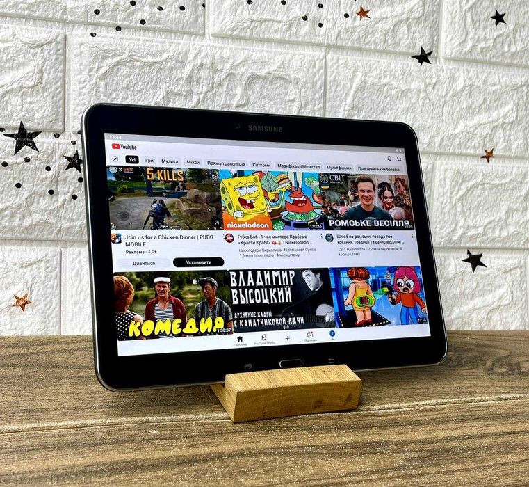 Планшет Samsung Galaxy Tab (10 дюймів)