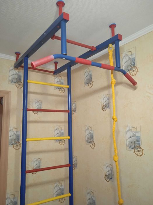 Спортивний куток дитячий