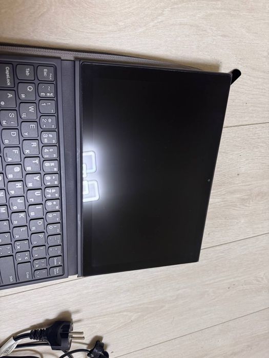 Lenovo IdeaPad Duet 3 — сенсорний 2-в-1, планшет + ноутбук