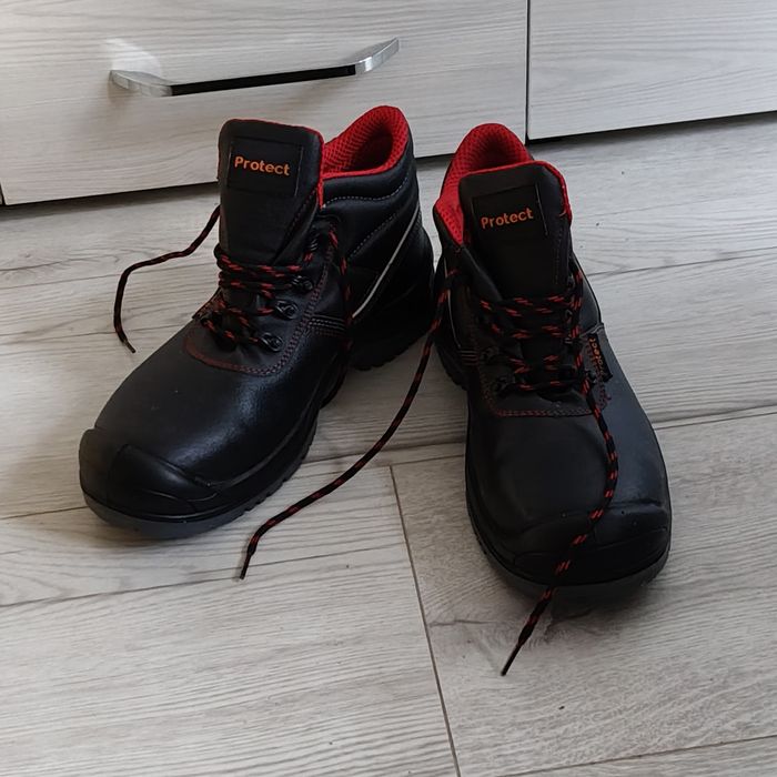 Nowe buty robocze