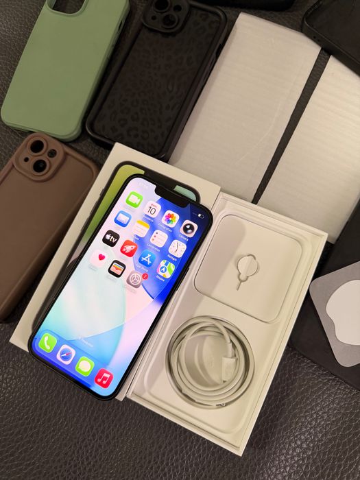 iPhone 14 - 128 GB como novo com caixa capas películas