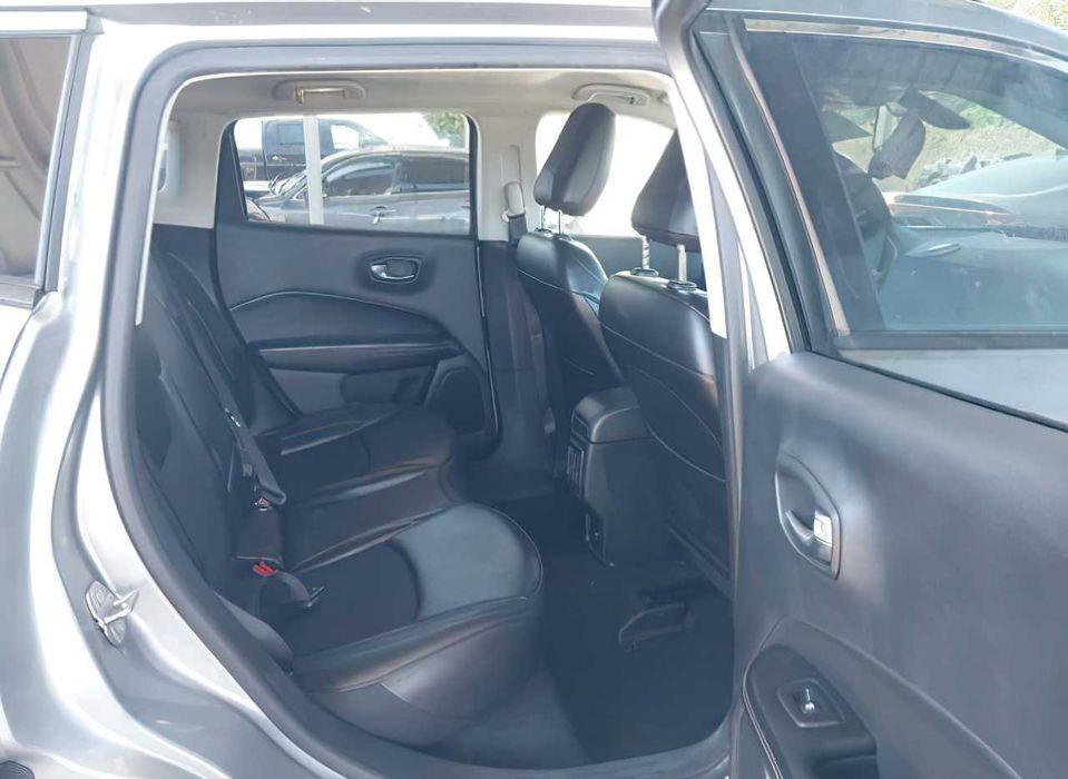 Jeep Compass North      2021