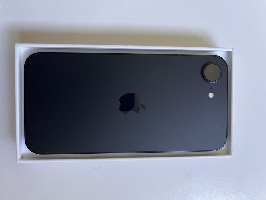 Sprzedam nowy telefon iPhone16e