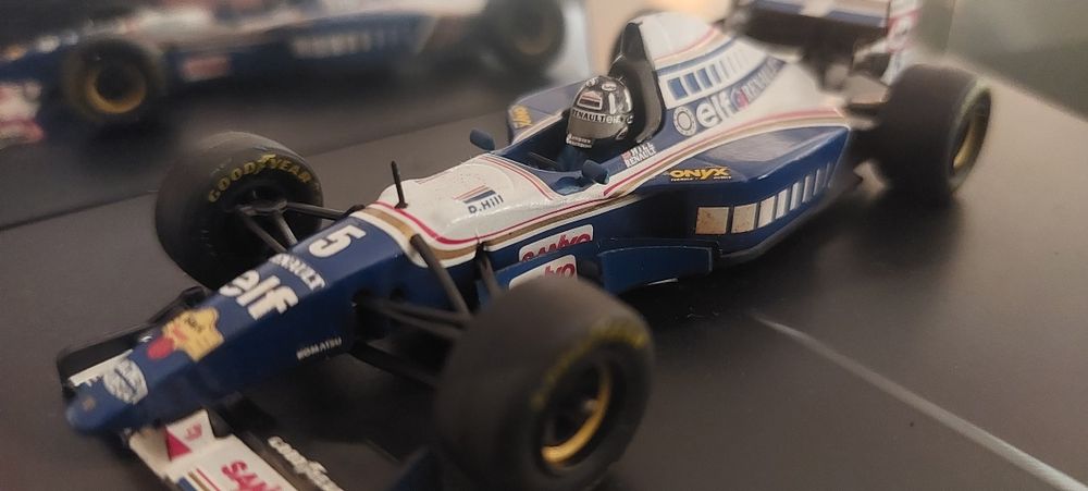 Miniatura F1 Williams Renault FW17 Damon Hill G.P. Portugal 1995