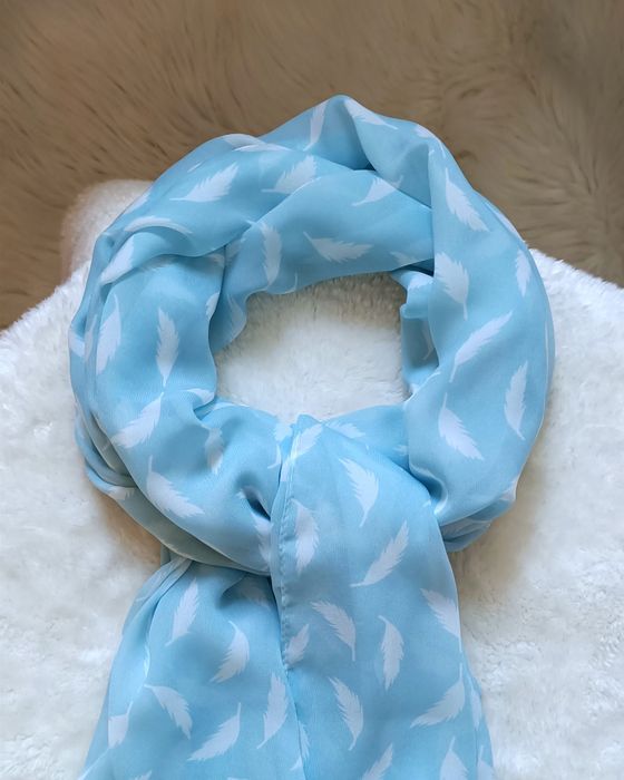 Szal damski wiosenny w liście