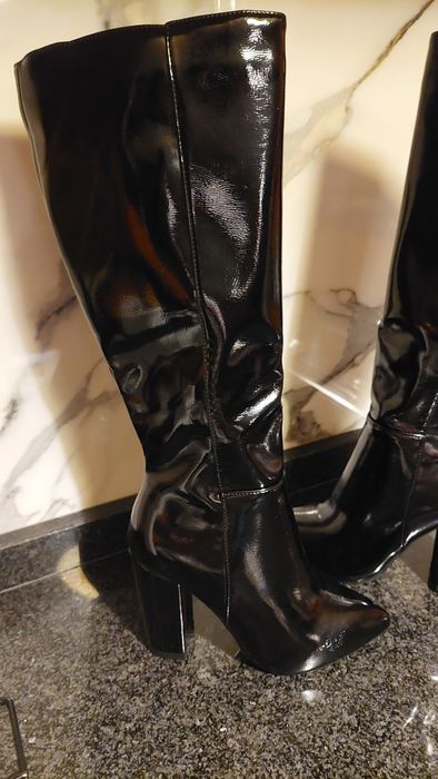 Bota espelhadas de tacão