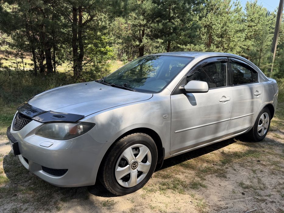 Продам Mazda 3,