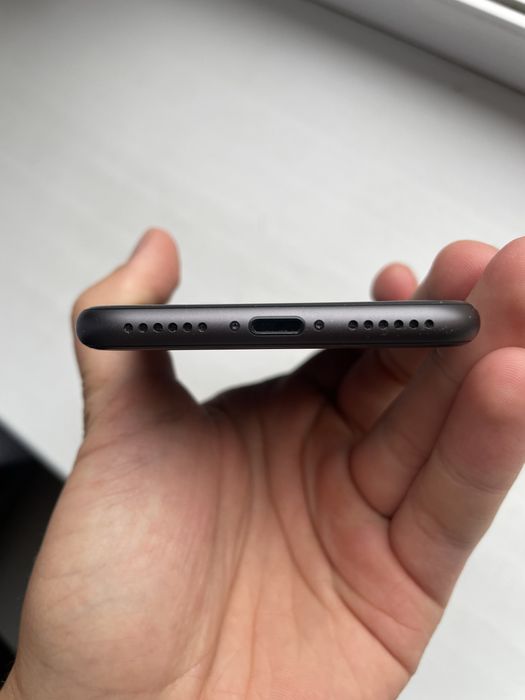  iPhone 8 64GB Space Gray 