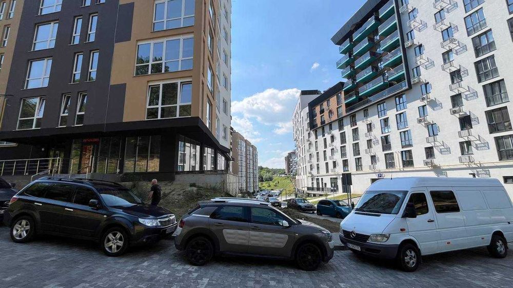 Продаж приміщення на вул. Малоголосківська