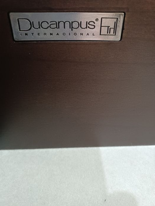 Mobilia de quarto cama espelho mesinhas cabeceira cómoda colchão