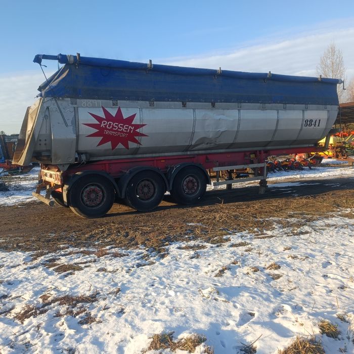 Напів причіп в доброму стані