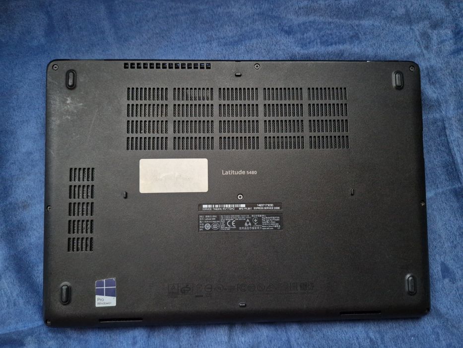 Ноутбук Dell Latitude 5480 / i3 / 8GB / SSD 256GB