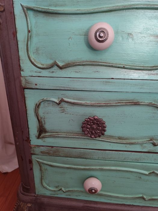 Cómoda antiga restaurada