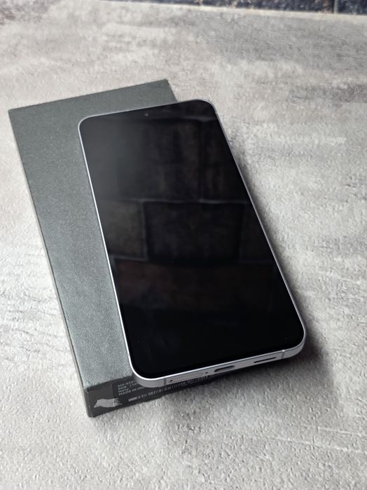 Samsung S25 FE  8/128