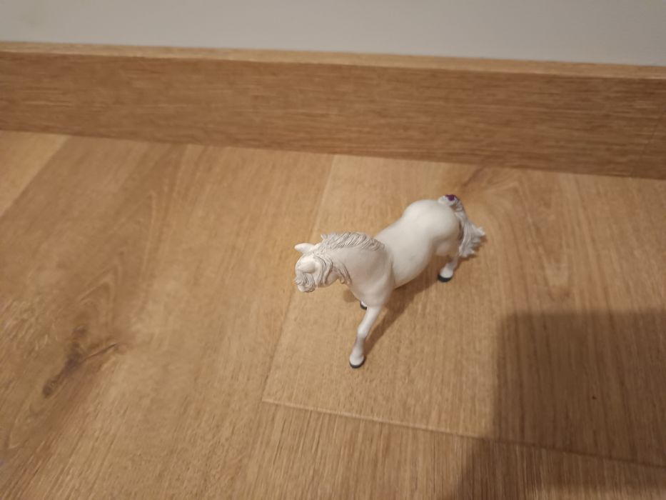 13942 Schleich klacz konia islandzkiego