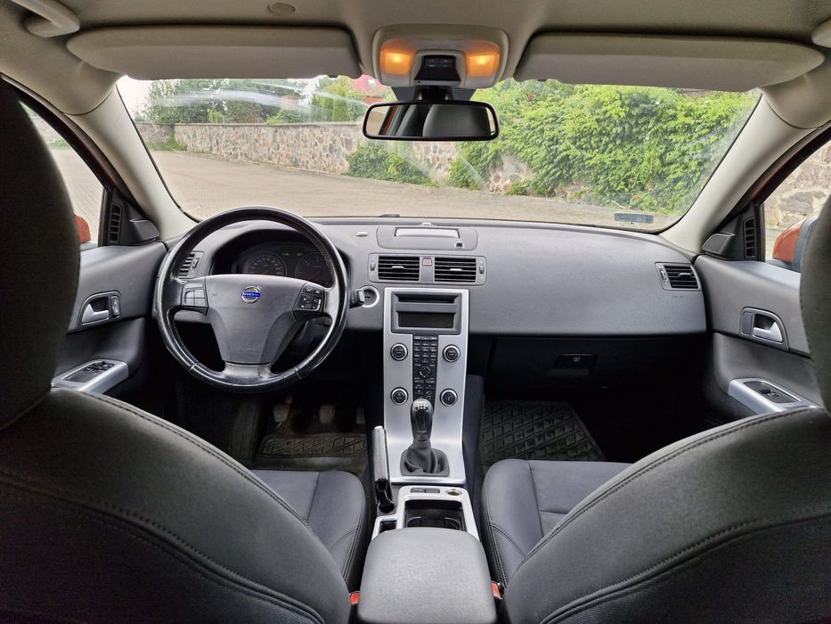 Volvo C30 2010 rok 1.6 diesel. Długie opłaty