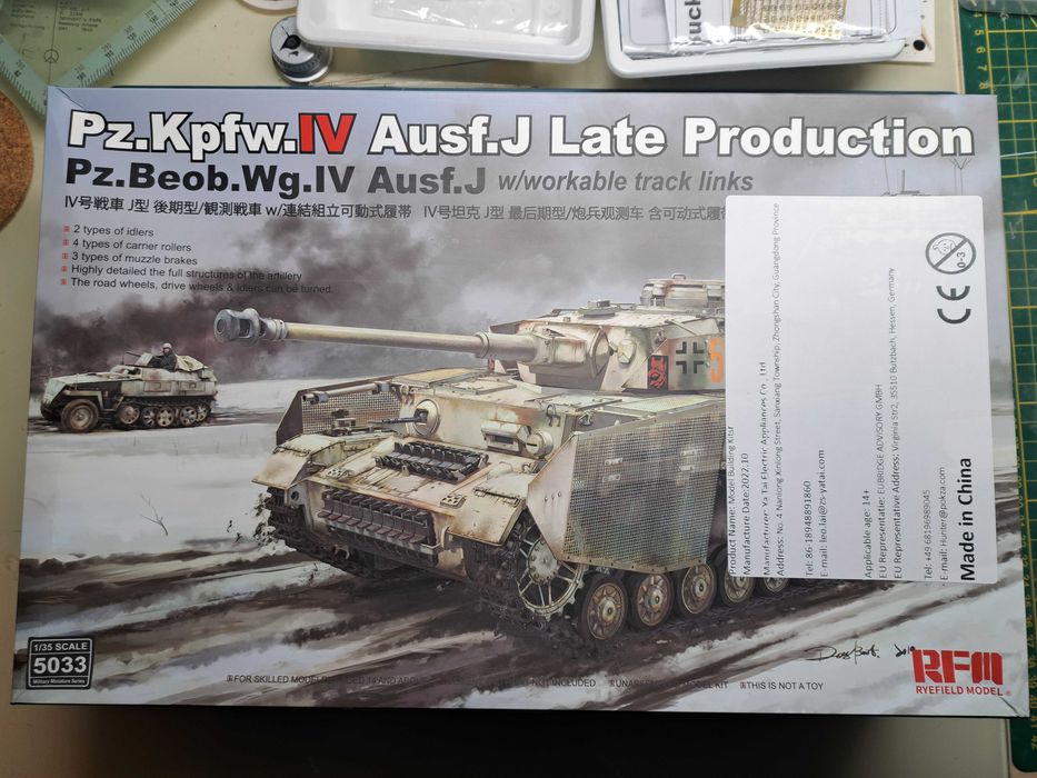 1/35 Rye Field Model RM-5033 Pz.Kpfw.IV Ausf.J Late Production
