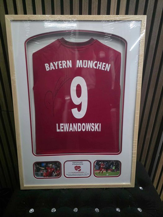 koszulka lewandowskie z certyfikatem i autografem
