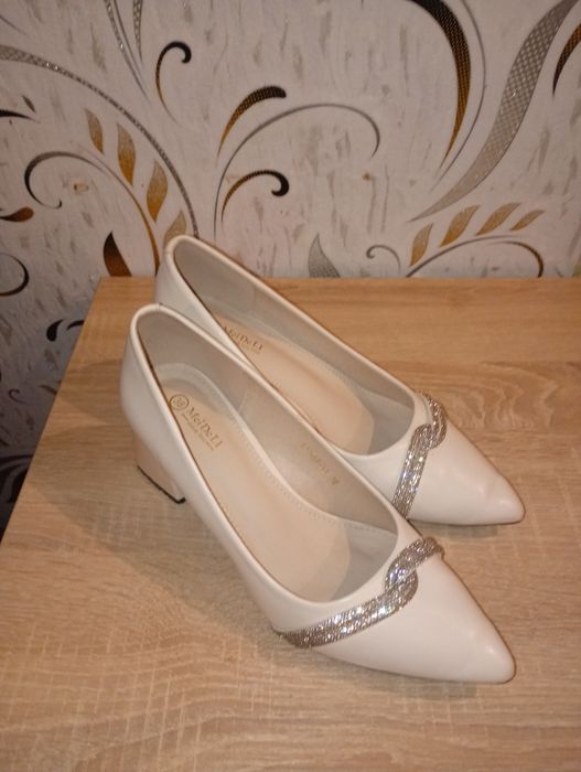Туфлі жіночі  майже не вдягались