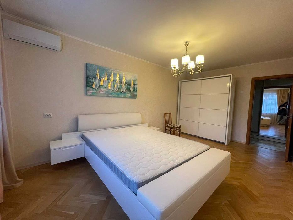 Туманяна Ованеса 8