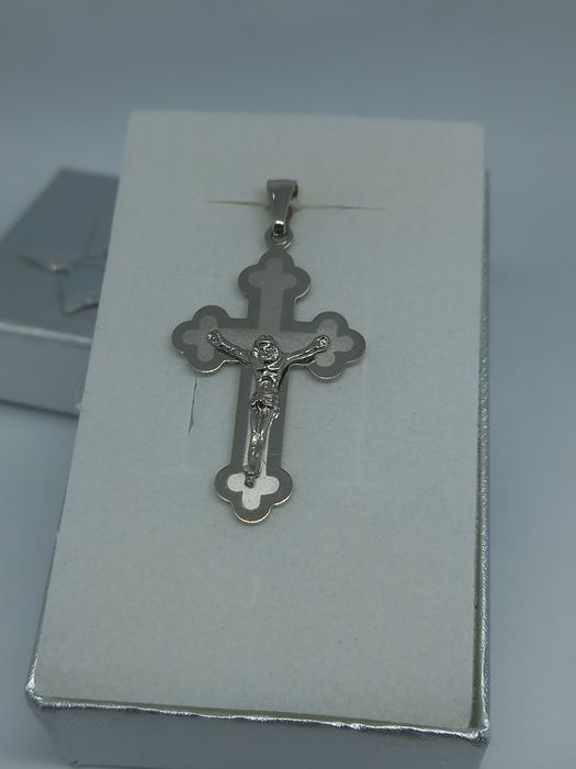 Srebena wisiorek krzyżyk,  próba 925