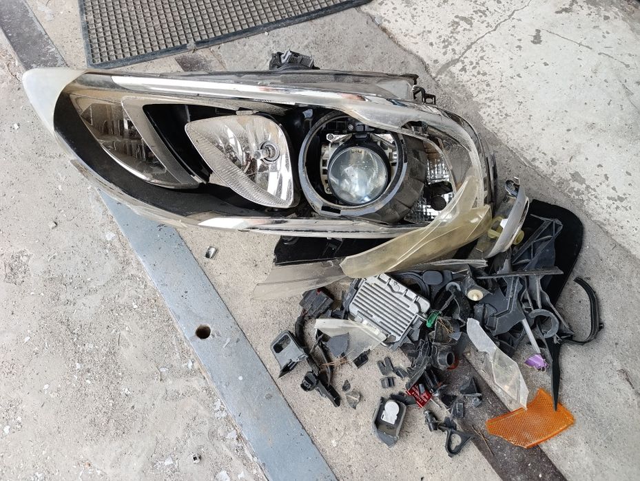 Фара Вольво v60, s60, права бита