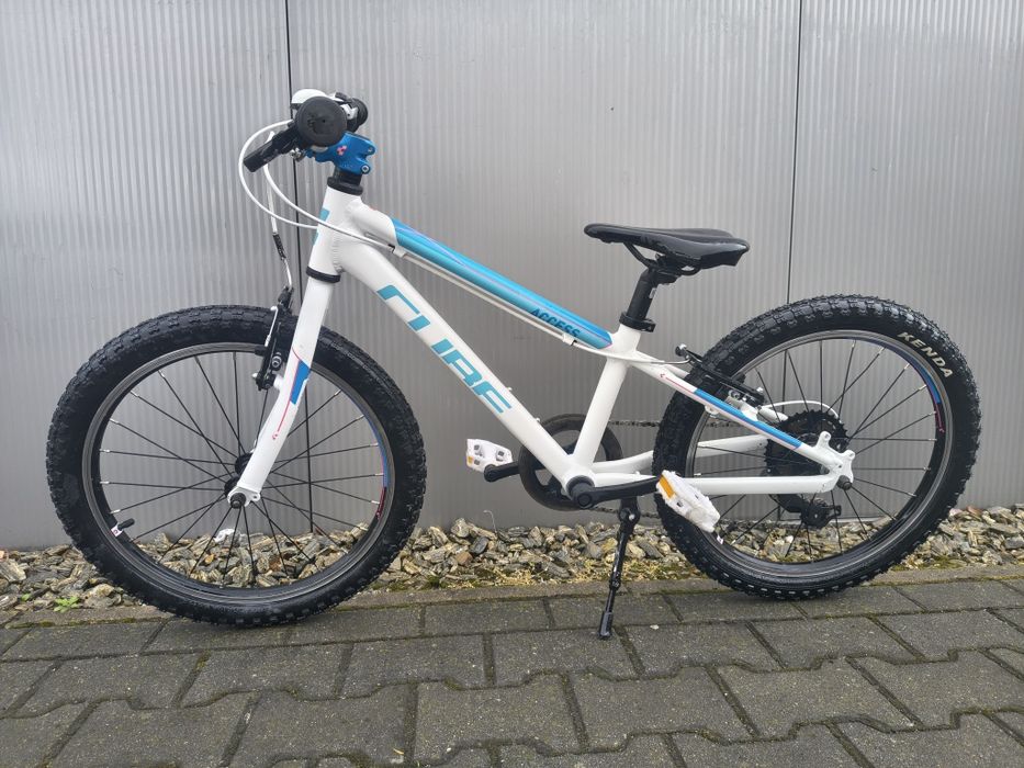 Cube Access 200 super stan