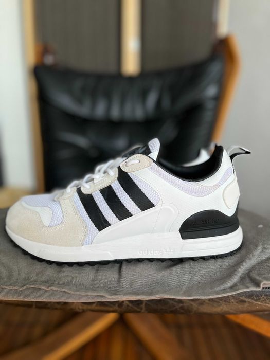 Adidas ZX700_HD r.7,5