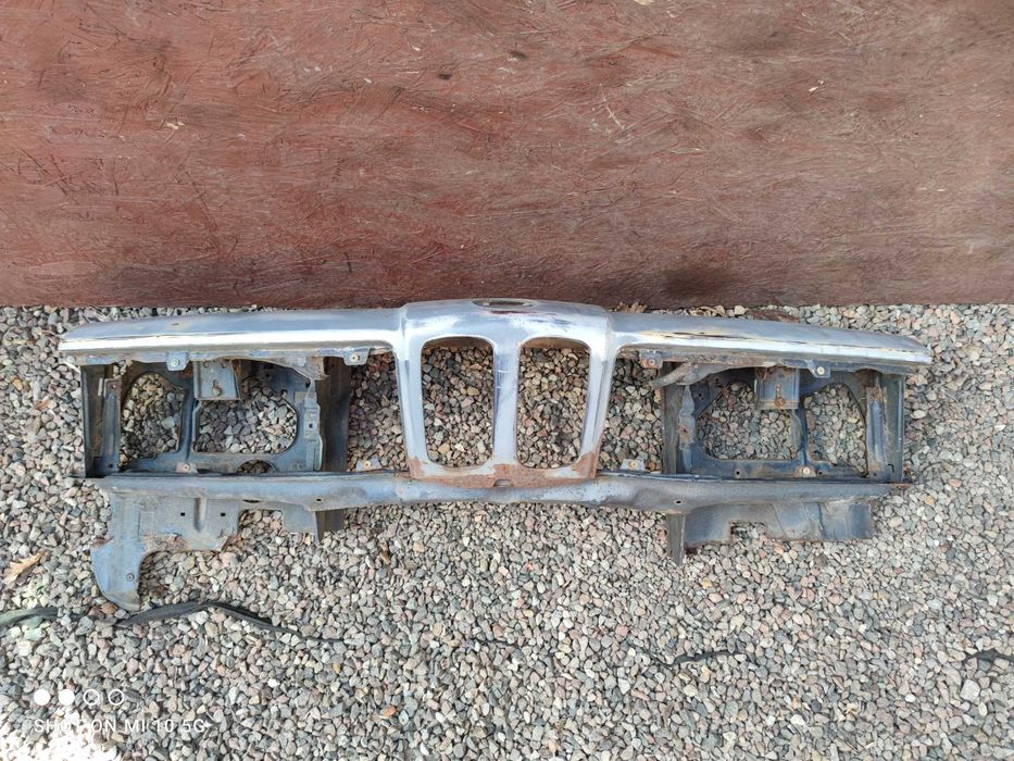 BMW E24 635CSI ORYGINALNY Pas przedni / Nosek przód / Panel przedni Europa o nr.  41 13 1 843 959 / 41 13 1 859 884 OEM